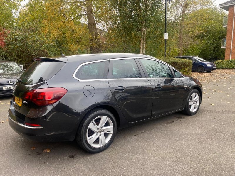 VAUXHALL ASTRA
