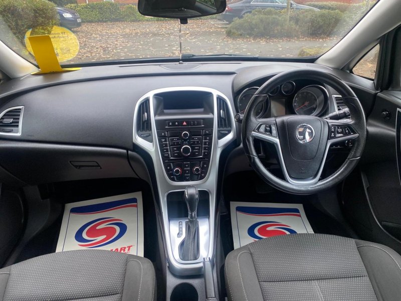 VAUXHALL ASTRA