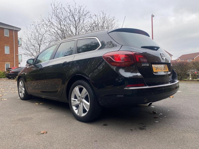 VAUXHALL ASTRA
