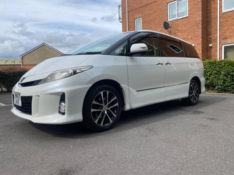 TOYOTA ESTIMA