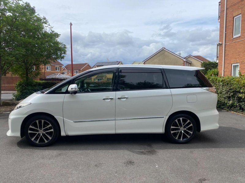 TOYOTA ESTIMA
