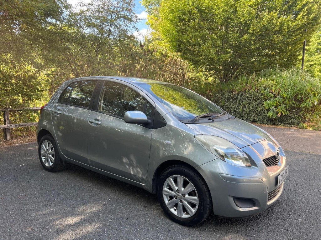 2010 Toyota YARIS