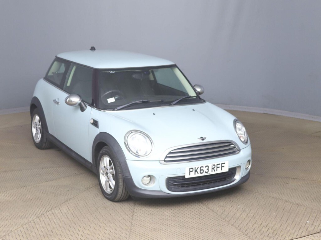 2013 MINI HATCH