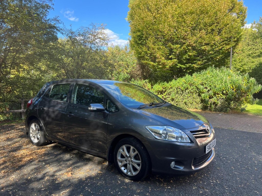 2012 Toyota Auris
